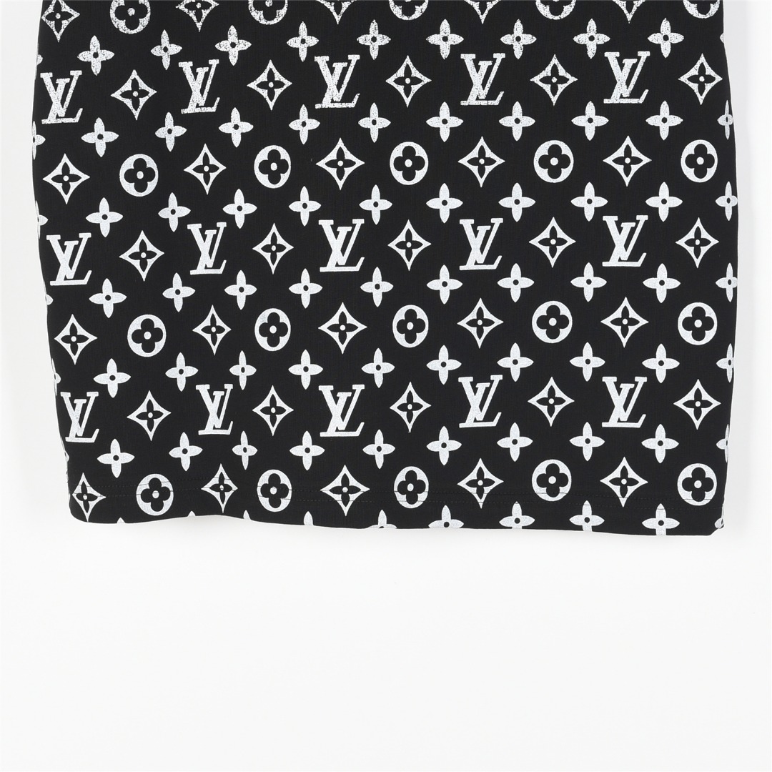 Louis Vuitton/路易威登 满印下幅渐变字母印花T恤