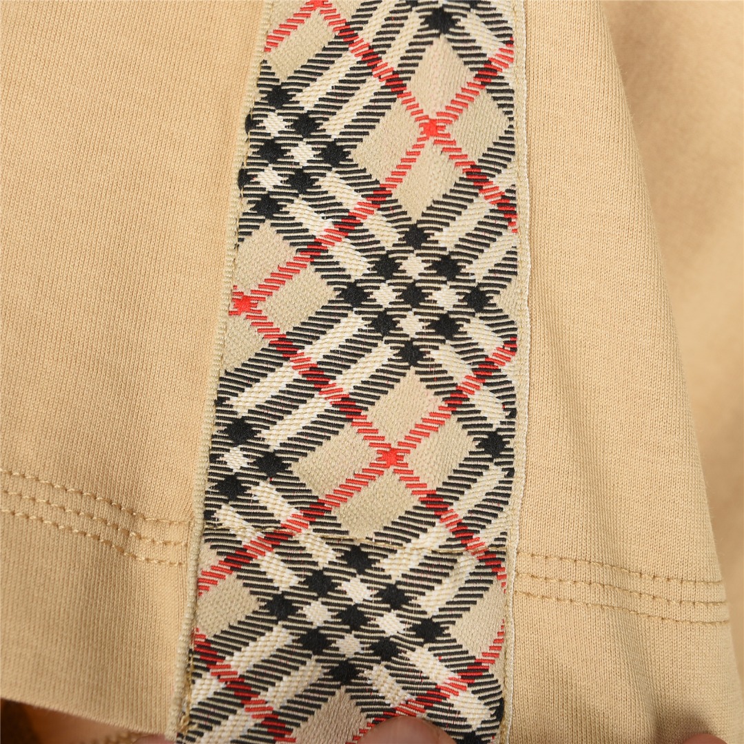 Burberry/巴宝莉 25ss 肩部格纹织带拼接短袖T恤