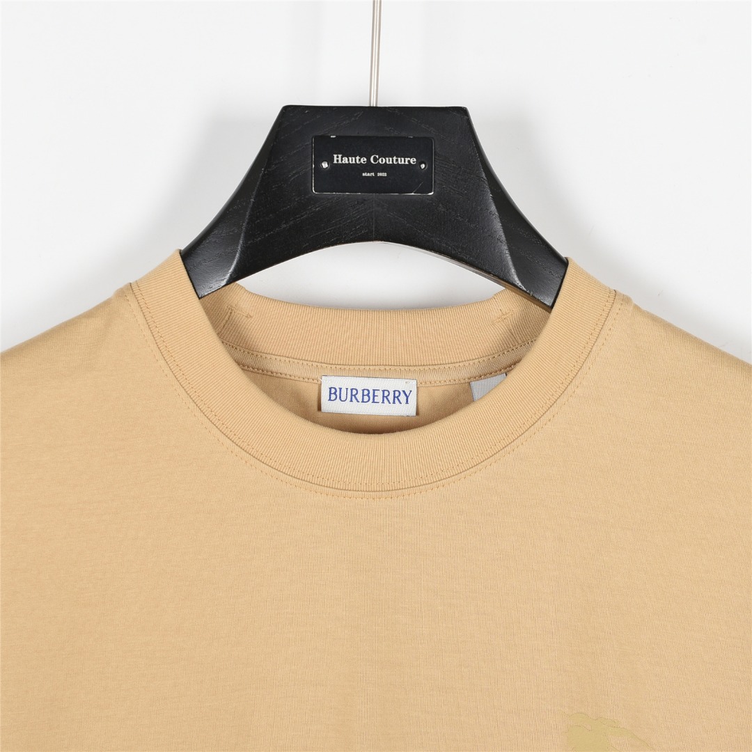 Burberry/巴宝莉 25ss 后背圆圈战马发泡印花短袖T恤