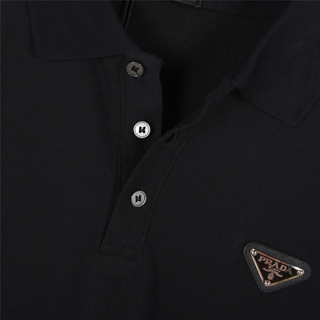 Prada /普拉达 25ss 金属三角标及袖口烫银字母短袖Polo衫
