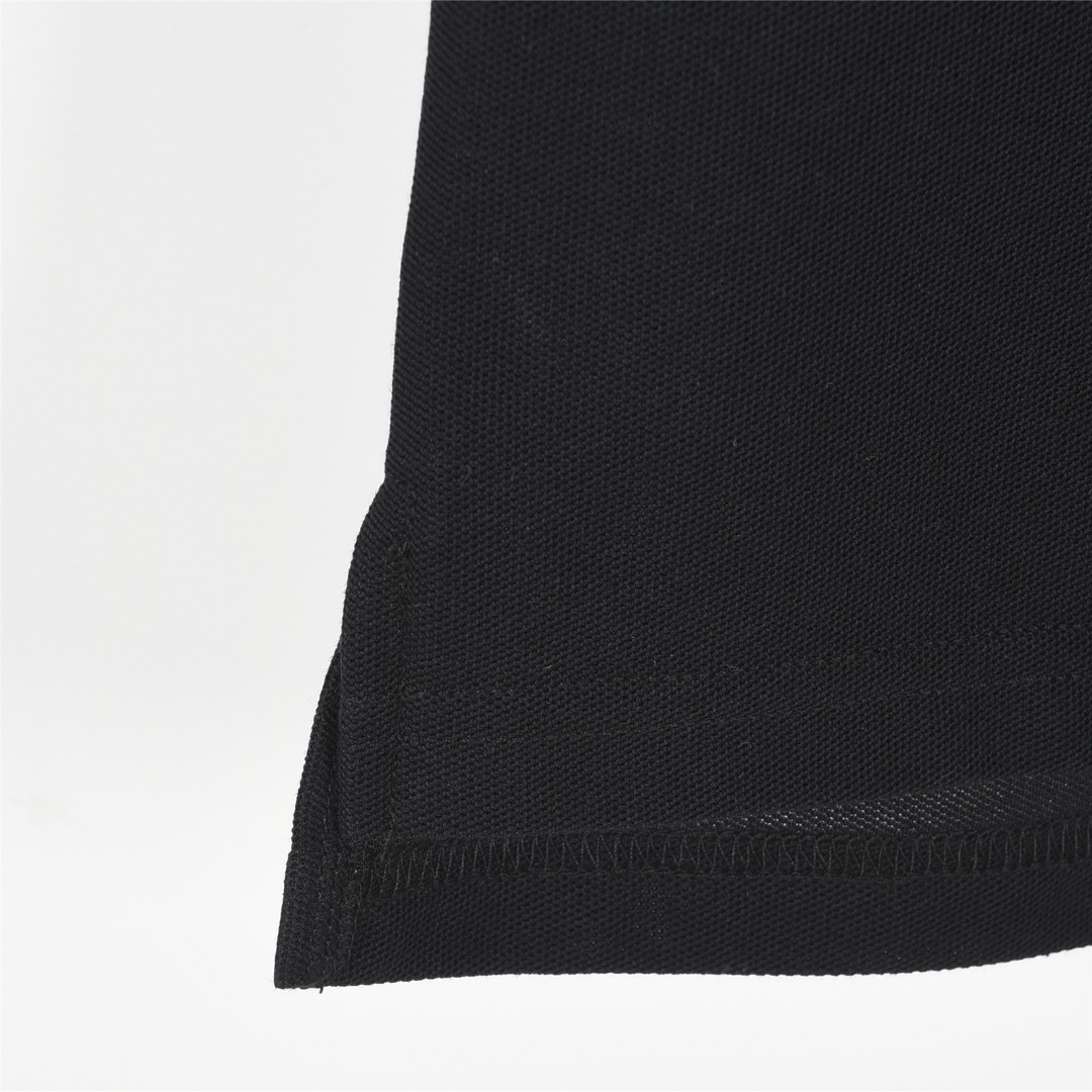 Prada /普拉达 25ss 金属三角标及袖口烫银字母短袖Polo衫