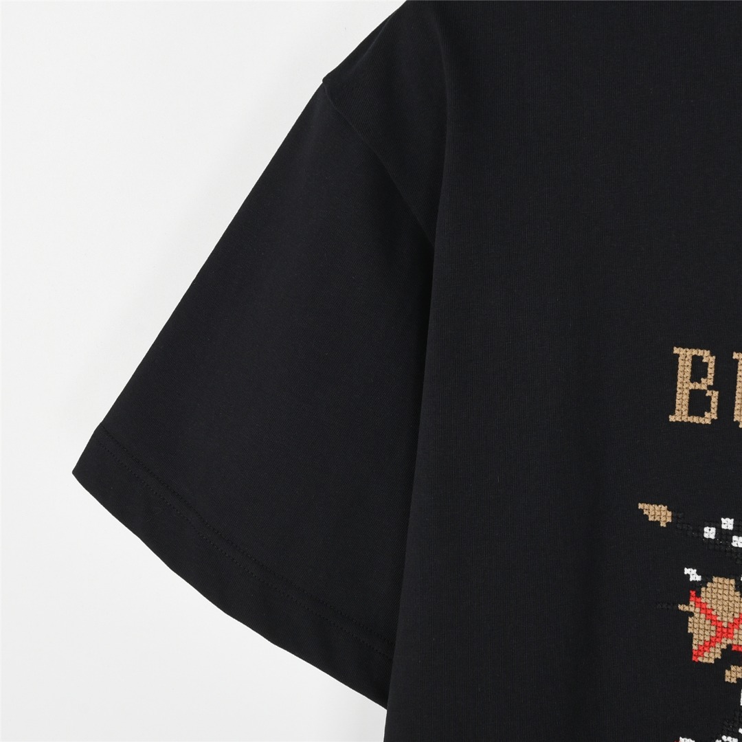 Burberry/巴宝莉 25ss 格纹战马十字绣刺绣短袖T恤黑色 白色