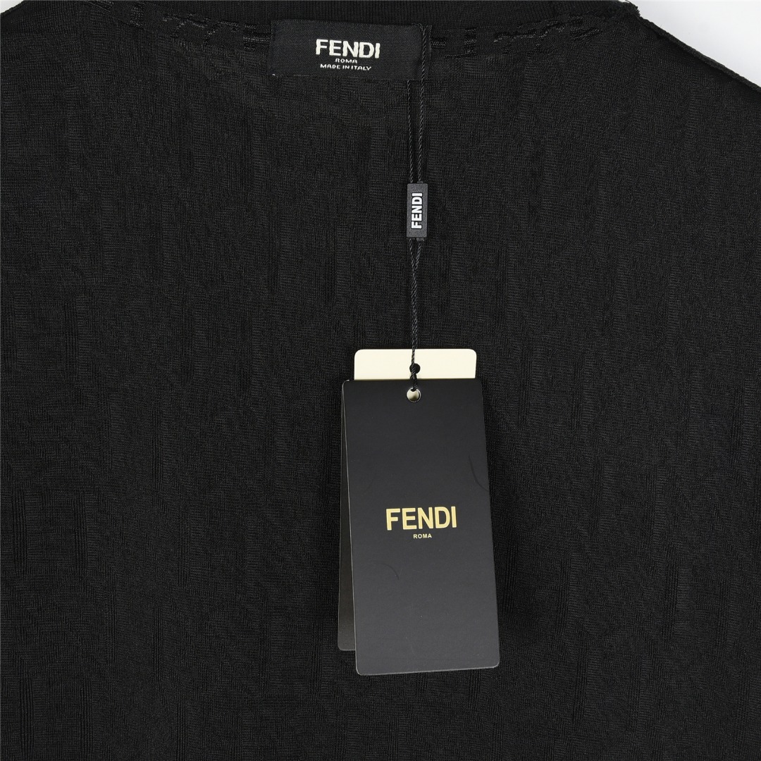Fendi/芬迪 25ss 冰丝暗纹全幅双F提花短袖T恤