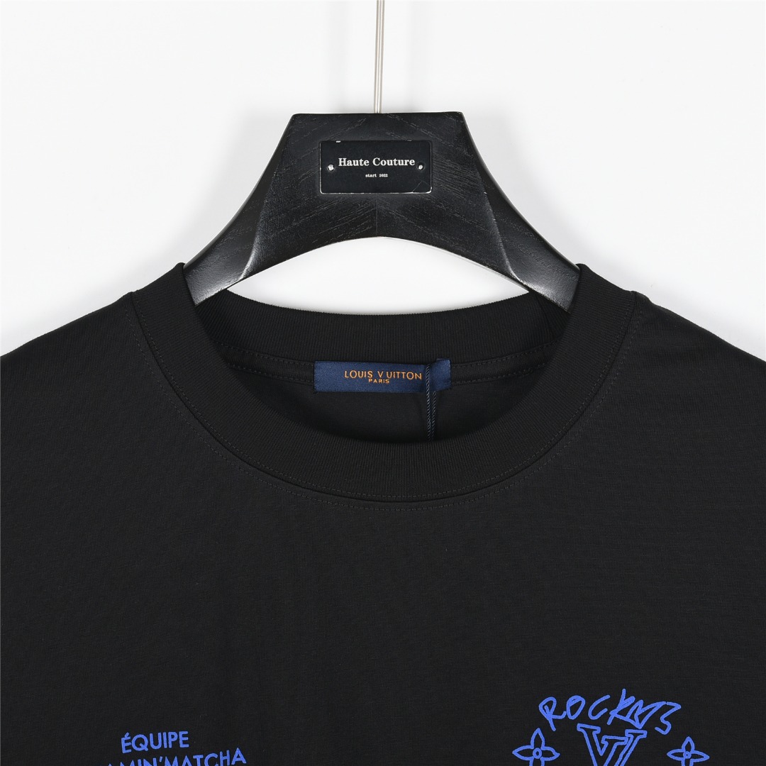 Louis Vuitton/路易威登 25ss 梦想家涂鸦标语印花短袖T恤 白色 黑色-Chinese UA Cheap High Quatity Brand Clothes Bags handbags Sneakers wholesale wholesaler seller from China Factory suppliers Fashion Clothing Shoes best Quality Beautiful Price Louis Vuitton/路易威登 25ss 梦想家涂鸦标语印花短袖T恤 白色 黑色