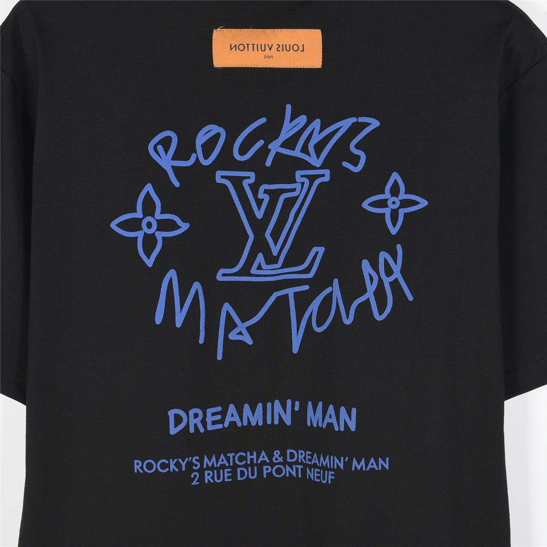 Louis Vuitton/路易威登 25ss 梦想家涂鸦标语印花短袖T恤 白色 黑色-Chinese UA Cheap High Quatity Brand Clothes Bags handbags Sneakers wholesale wholesaler seller from China Factory suppliers Fashion Clothing Shoes best Quality Beautiful Price Louis Vuitton/路易威登 25ss 梦想家涂鸦标语印花短袖T恤 白色 黑色