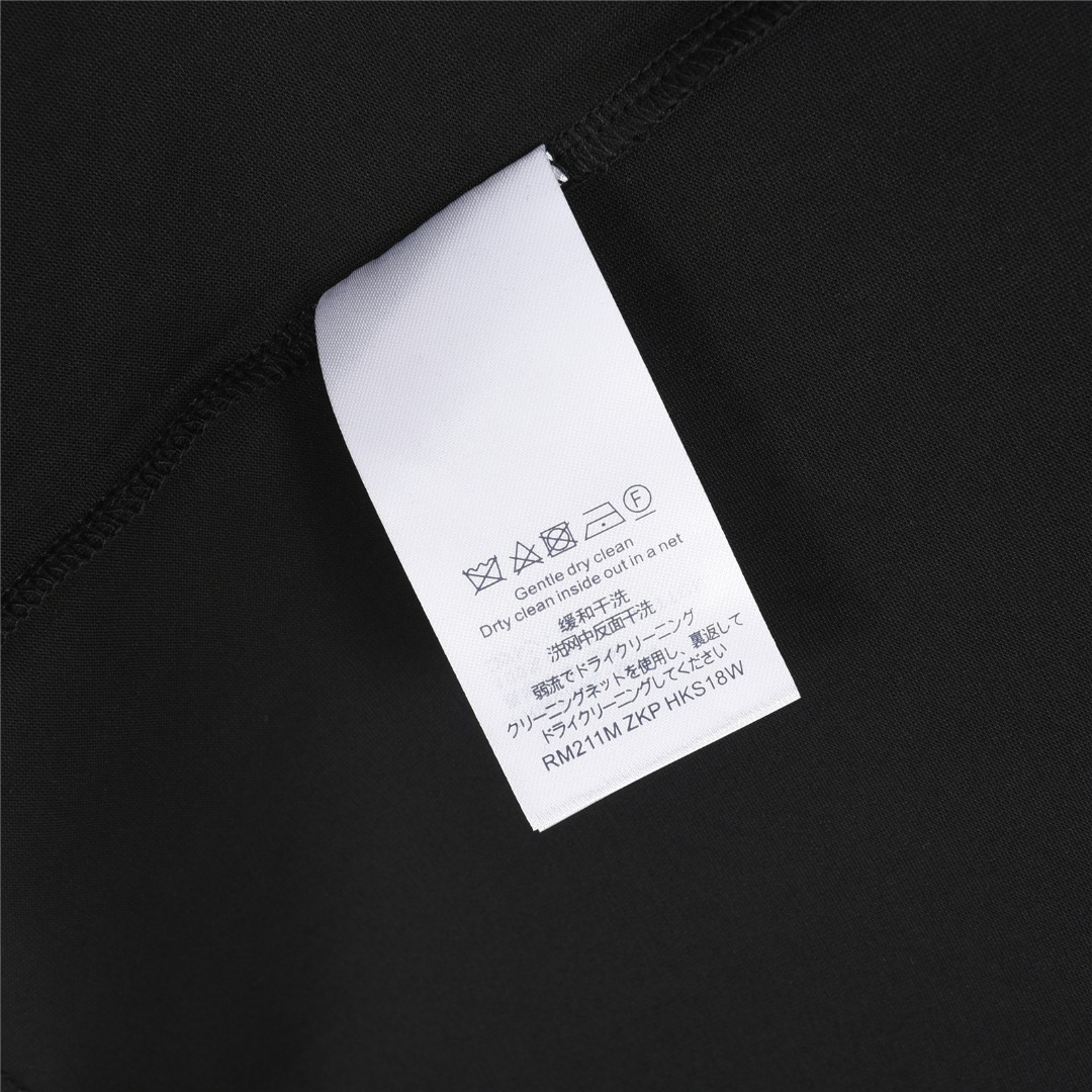 Louis Vuitton/路易威登 25ss 梦想家涂鸦标语印花短袖T恤 白色 黑色-Chinese UA Cheap High Quatity Brand Clothes Bags handbags Sneakers wholesale wholesaler seller from China Factory suppliers Fashion Clothing Shoes best Quality Beautiful Price Louis Vuitton/路易威登 25ss 梦想家涂鸦标语印花短袖T恤 白色 黑色