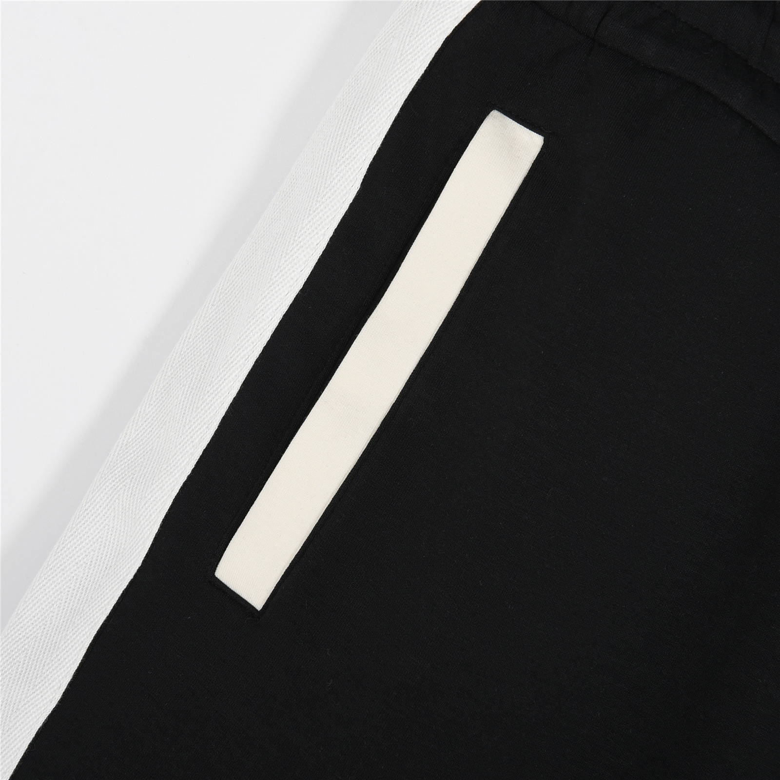 Loewe/罗意威 25ss 小标Logo拼色织带刺绣针织短裤