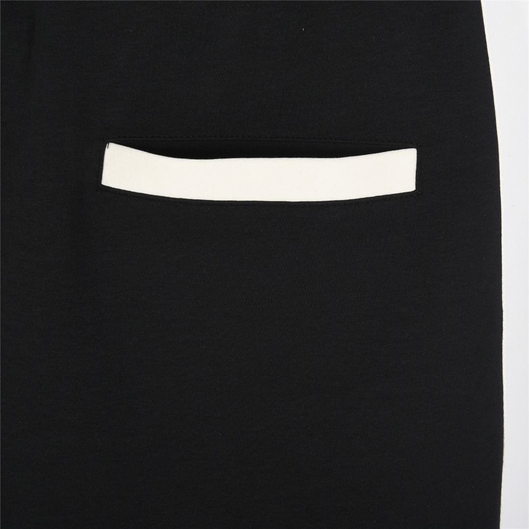 Loewe/罗意威 25ss 小标Logo拼色织带刺绣针织短裤