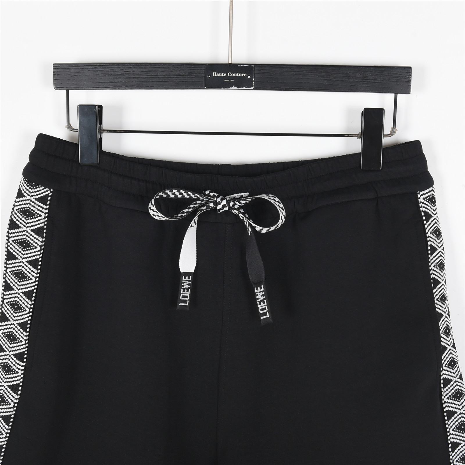 Loewe/罗意威 25ss 民族风侧边拼色织带提花短裤