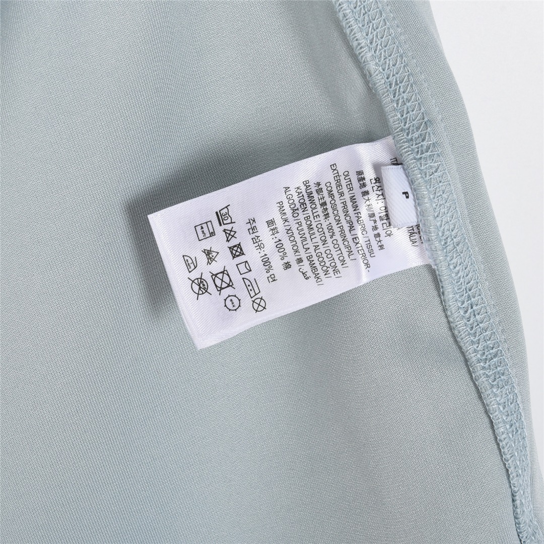 Burberry/巴宝莉 25ss 草写字母logo刺绣短裤 浅蓝色 杏色 黑色