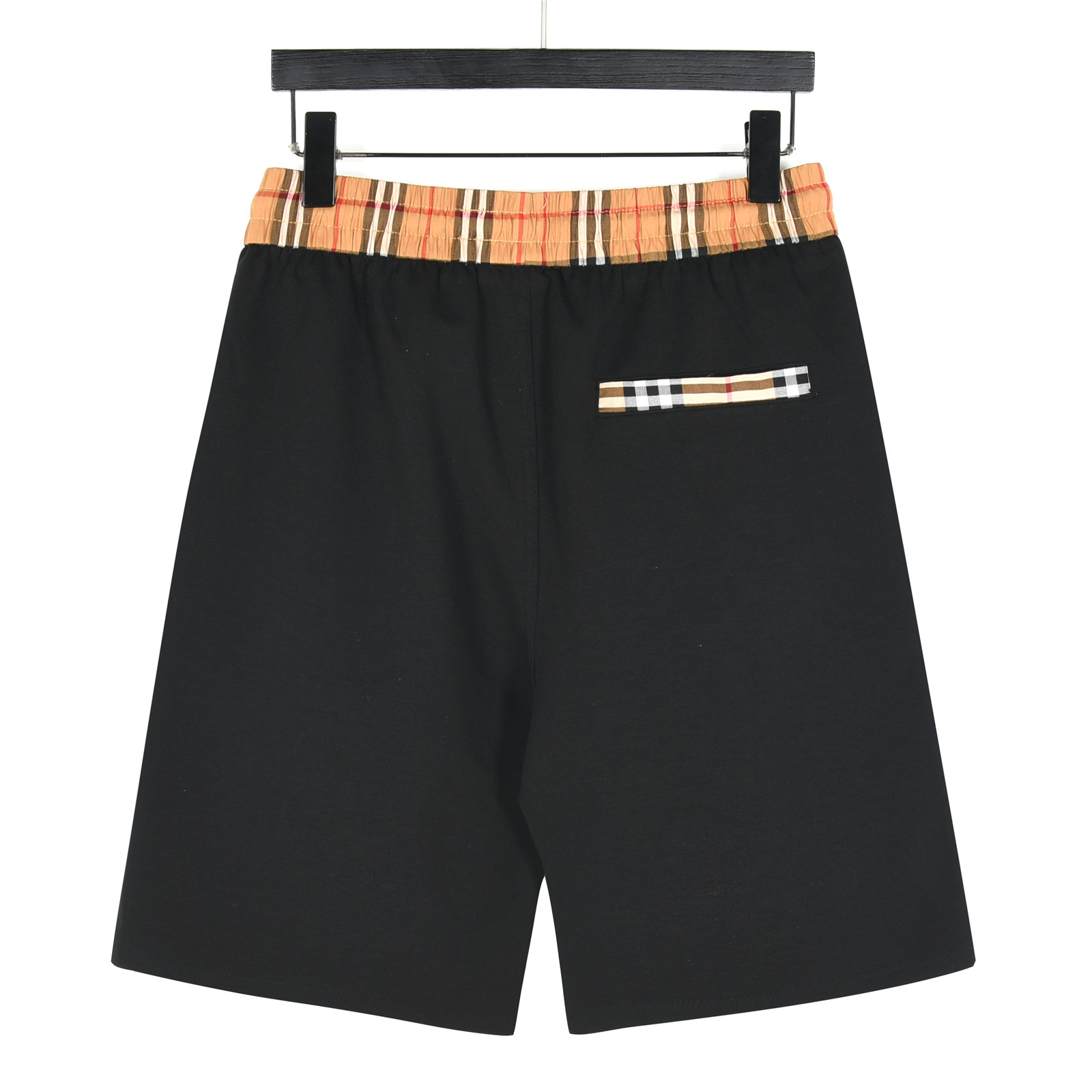 Burberry/巴宝莉 25ss 格纹口袋拼接字母logo刺绣短裤 杏色 黑色