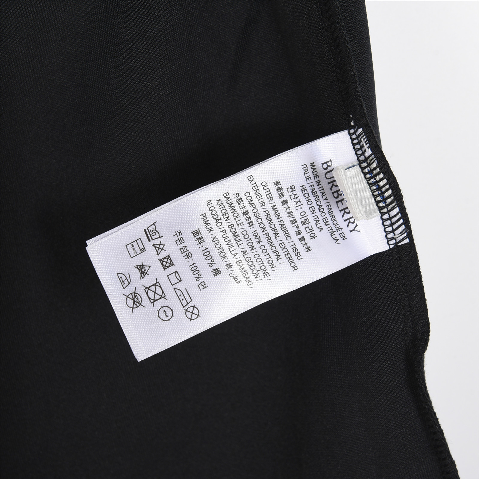 Burberry/巴宝莉 25ss 格纹口袋拼接字母logo刺绣短裤 杏色 黑色