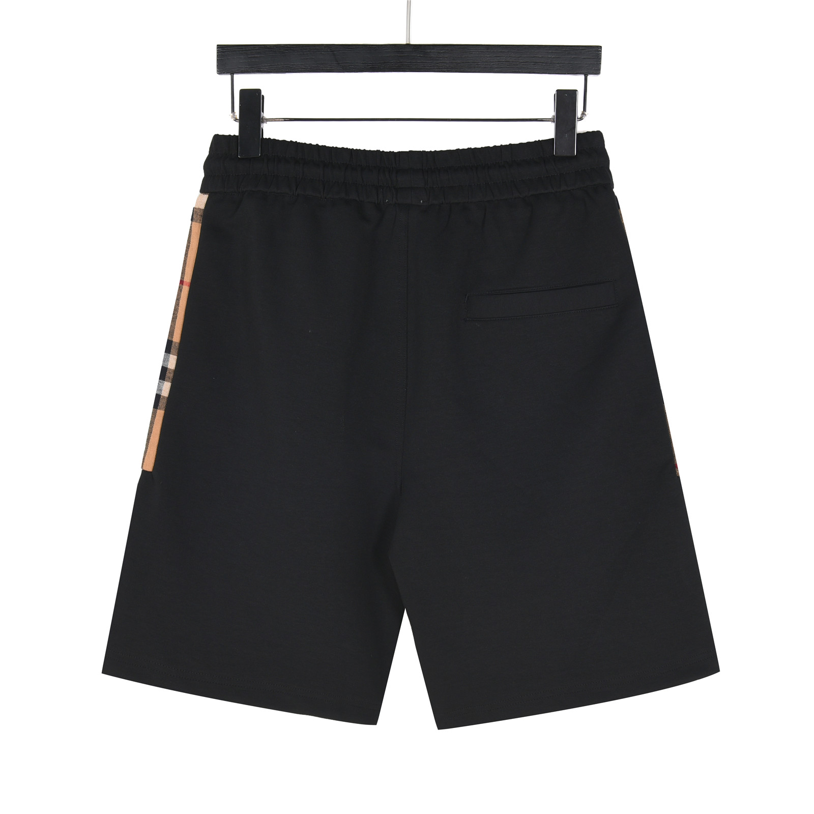 Burberry/巴宝莉 经典格纹贴布拼接logo口袋短裤 黑色
