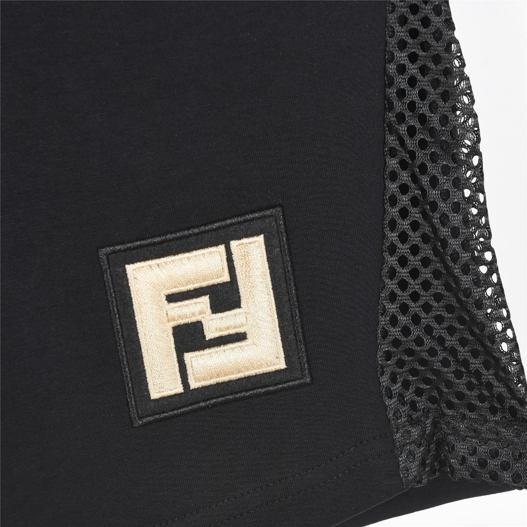 Fendi/芬迪 25ss 金标双Flogo刺绣侧开网眼短裤 杏色 黑色-莆田鞋,莆田鞋货源,高仿鞋,高仿鞋货源,安福档口,莆田高仿鞋,莆田鞋批发,高仿鞋批发,莆田高仿运动鞋,高仿运动鞋,莆田运动鞋 Fendi/芬迪 25ss 金标双Flogo刺绣侧开网眼短裤 杏色 黑色