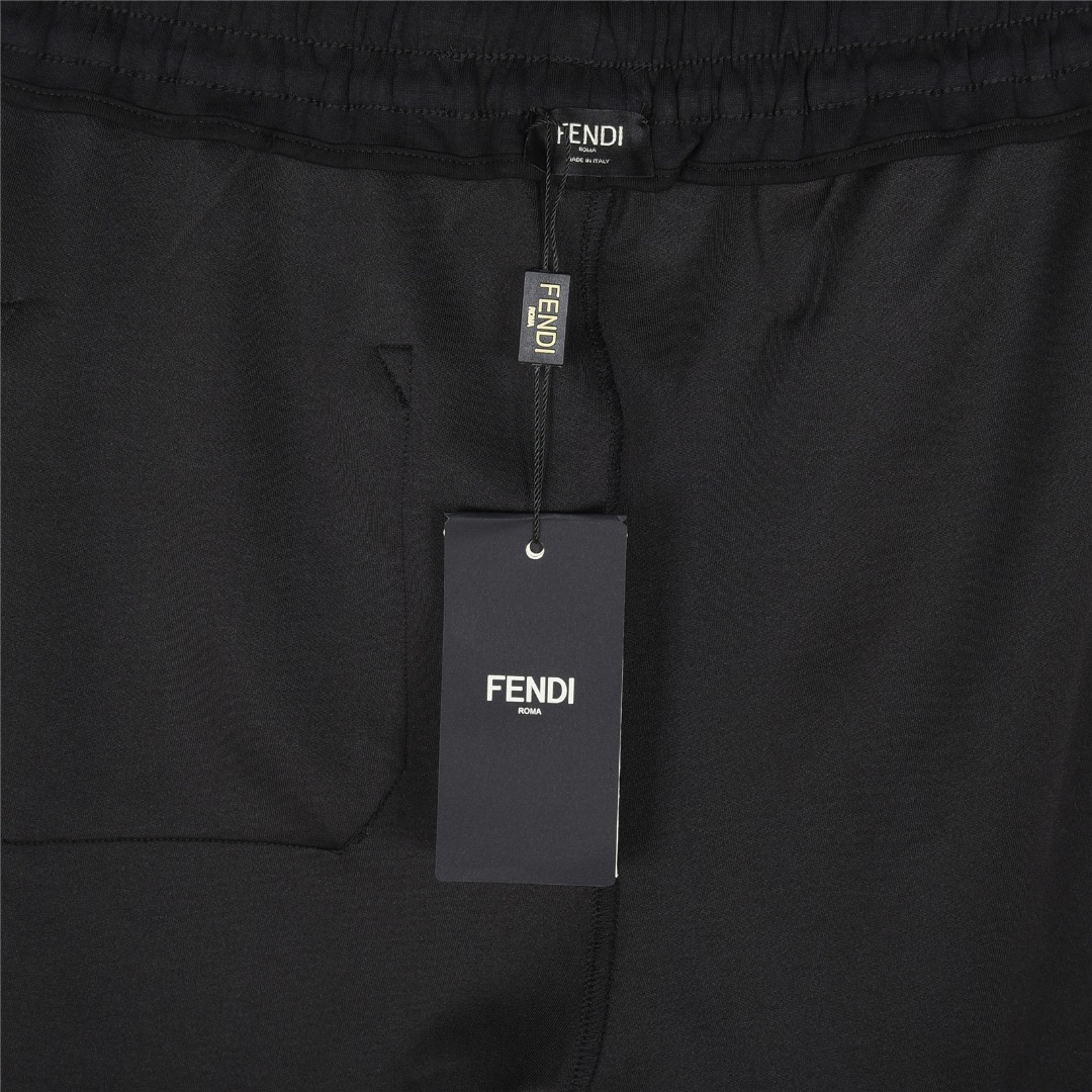 Fendi/芬迪 25ss 金标双Flogo刺绣侧开网眼短裤 杏色 黑色-莆田鞋,莆田鞋货源,高仿鞋,高仿鞋货源,安福档口,莆田高仿鞋,莆田鞋批发,高仿鞋批发,莆田高仿运动鞋,高仿运动鞋,莆田运动鞋 Fendi/芬迪 25ss 金标双Flogo刺绣侧开网眼短裤 杏色 黑色