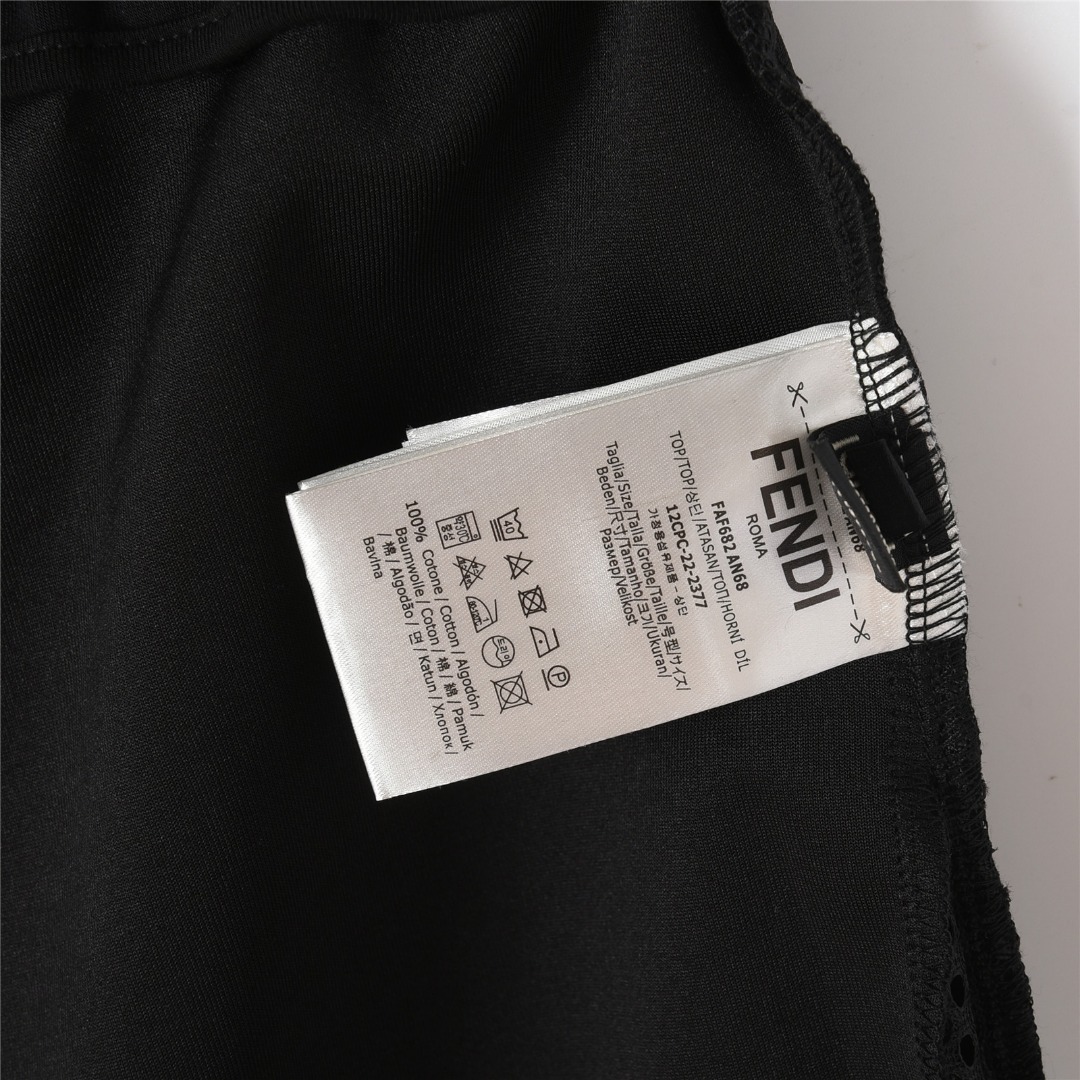 Fendi/芬迪 25ss 金标双Flogo刺绣侧开网眼短裤 杏色 黑色-莆田鞋,莆田鞋货源,高仿鞋,高仿鞋货源,安福档口,莆田高仿鞋,莆田鞋批发,高仿鞋批发,莆田高仿运动鞋,高仿运动鞋,莆田运动鞋 Fendi/芬迪 25ss 金标双Flogo刺绣侧开网眼短裤 杏色 黑色