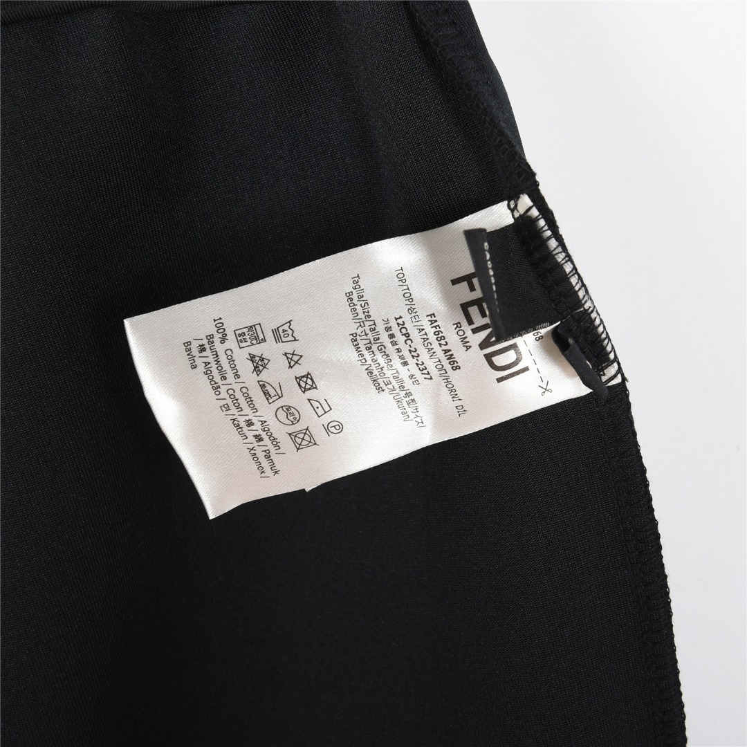 Fendi/芬迪 25ss 压胶拉链口袋拼接双F织花短裤 杏色 黑色