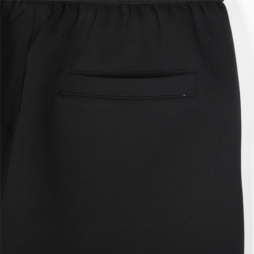 Louis Vuitton/路易威登 25ss 蓝条纹编织logo刺绣短裤 黑色