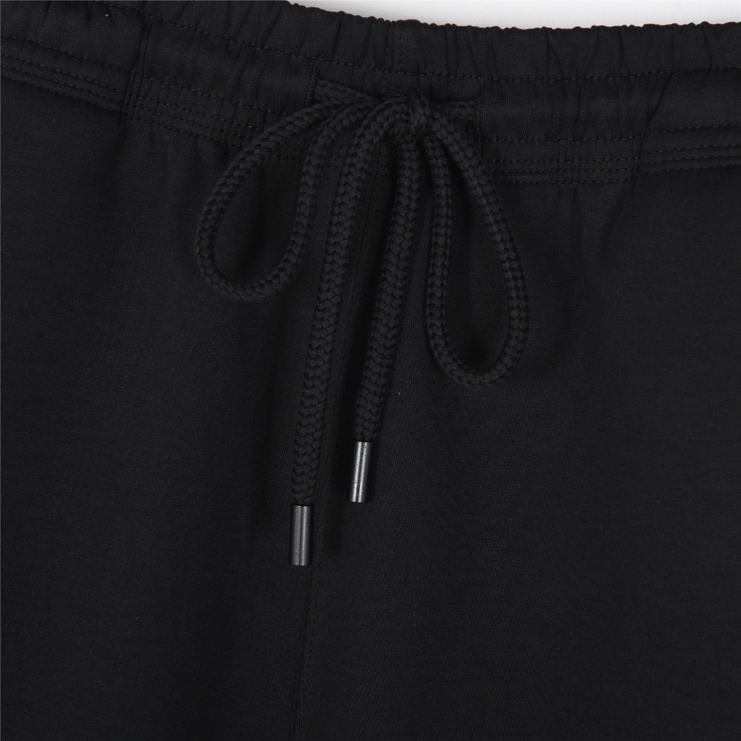 Burberry/巴宝莉 25ss 格纹字母战马标签贴布短裤 2025最新款休闲经典时尚短裤 杏色 黑色-莆田鞋,莆田鞋货源,高仿鞋,高仿鞋货源,安福档口,莆田高仿鞋,莆田鞋批发,高仿鞋批发,莆田高仿运动鞋,高仿运动鞋,莆田运动鞋 Burberry/巴宝莉 25ss 格纹字母战马标签贴布短裤 2025最新款休闲经典时尚短裤 杏色 黑色