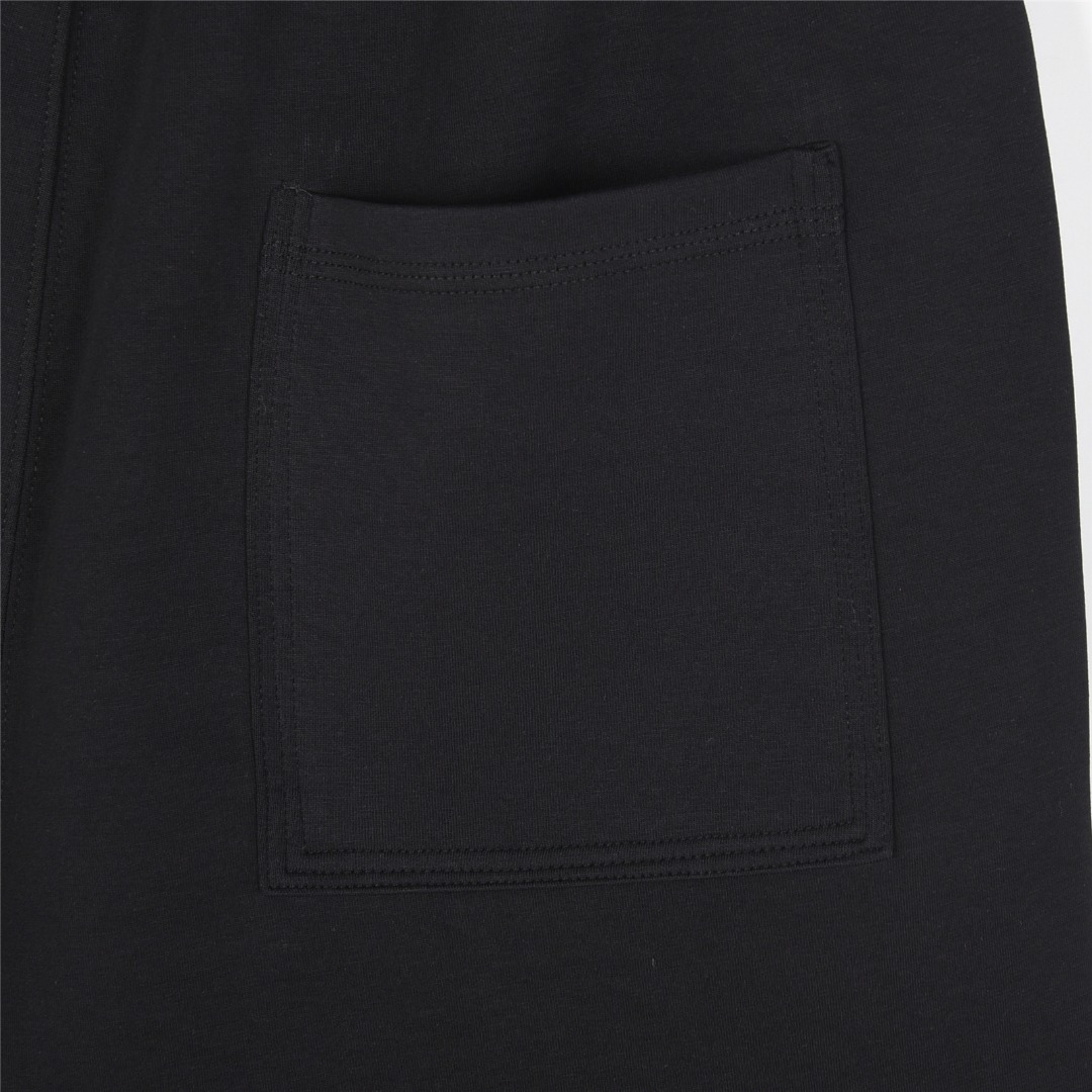 Burberry/巴宝莉 25ss 格纹字母战马标签贴布短裤 2025最新款休闲经典时尚短裤 杏色 黑色-莆田鞋,莆田鞋货源,高仿鞋,高仿鞋货源,安福档口,莆田高仿鞋,莆田鞋批发,高仿鞋批发,莆田高仿运动鞋,高仿运动鞋,莆田运动鞋 Burberry/巴宝莉 25ss 格纹字母战马标签贴布短裤 2025最新款休闲经典时尚短裤 杏色 黑色