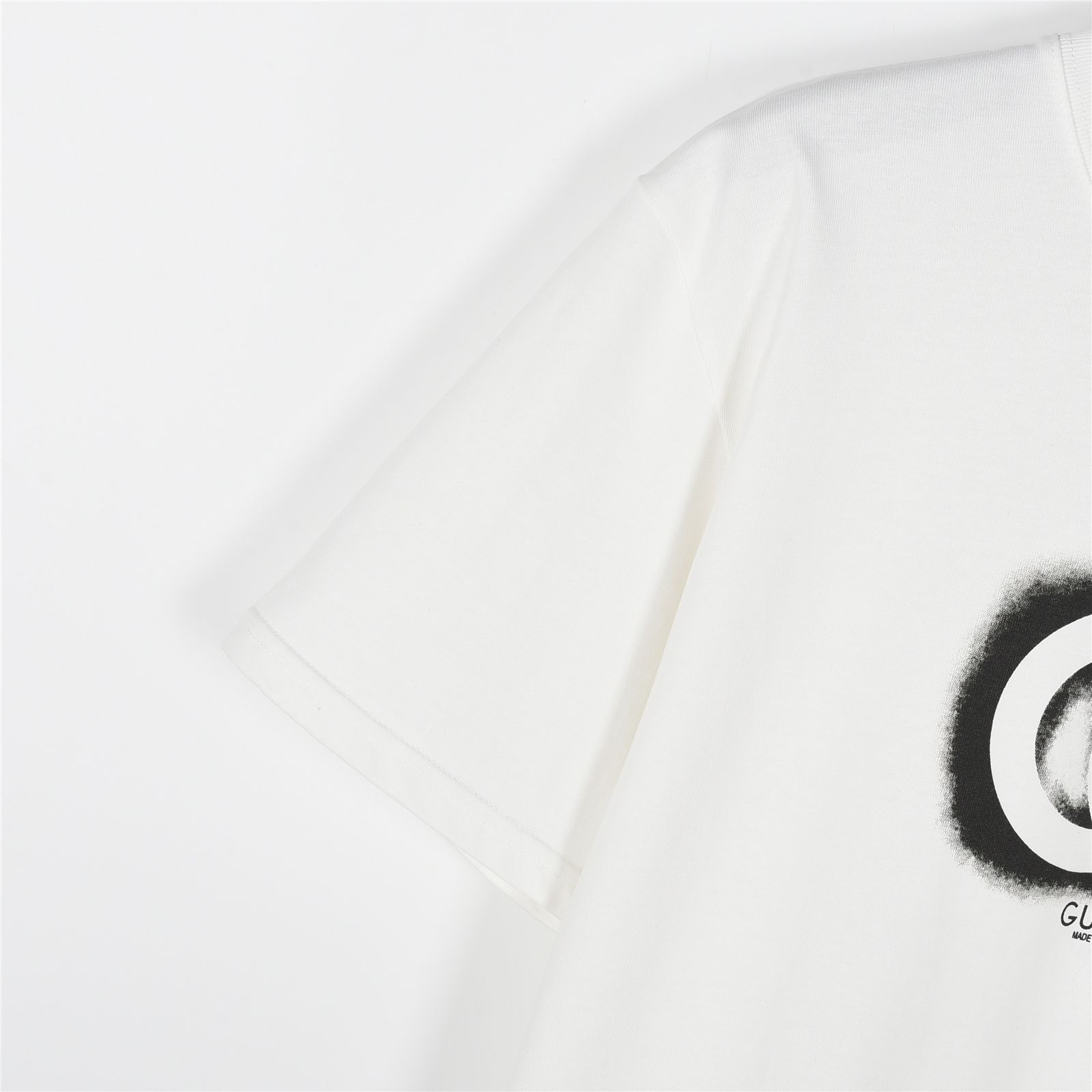 Gucci/古驰 25ss 双G重影喷墨印花短袖T恤白色
