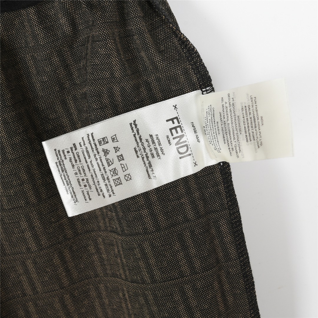 Fendi/芬迪 25ss 双F满印全棉梭织短裤 卡其 黑色