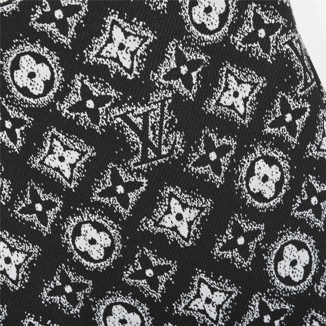 LouisVuitton/路易威登25ss 满印通体老花全棉梭织短裤卡其 黑色