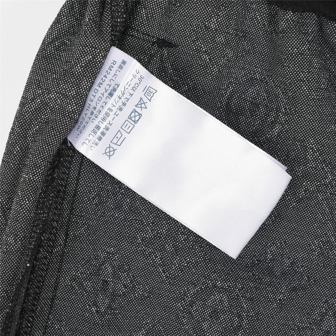 LouisVuitton/路易威登25ss 满印通体老花全棉梭织短裤卡其 黑色