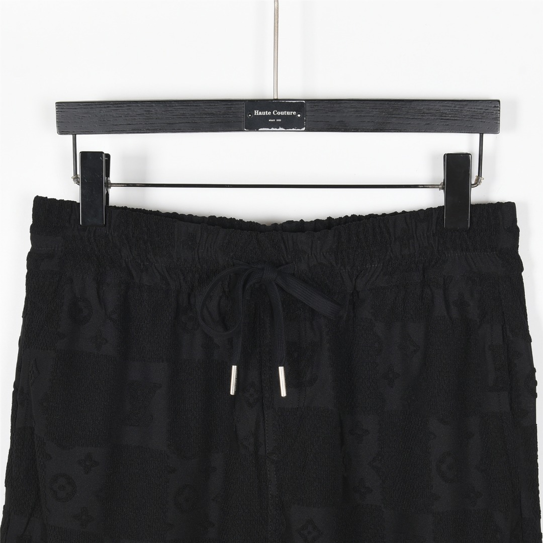 Louis Vuitton/路易威登 25ss 暗纹大棋盘格Logo毛巾提花短裤黑色 白色-Chinese UA Cheap High Quatity Brand Clothes Bags handbags Sneakers wholesale wholesaler seller from China Factory suppliers Fashion Clothing Shoes best Quality Beautiful Price Louis Vuitton/路易威登 25ss 暗纹大棋盘格Logo毛巾提花短裤黑色 白色