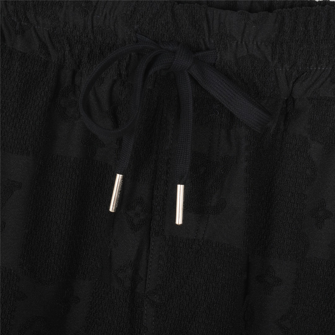 Louis Vuitton/路易威登 25ss 暗纹大棋盘格Logo毛巾提花短裤黑色 白色-Chinese UA Cheap High Quatity Brand Clothes Bags handbags Sneakers wholesale wholesaler seller from China Factory suppliers Fashion Clothing Shoes best Quality Beautiful Price Louis Vuitton/路易威登 25ss 暗纹大棋盘格Logo毛巾提花短裤黑色 白色