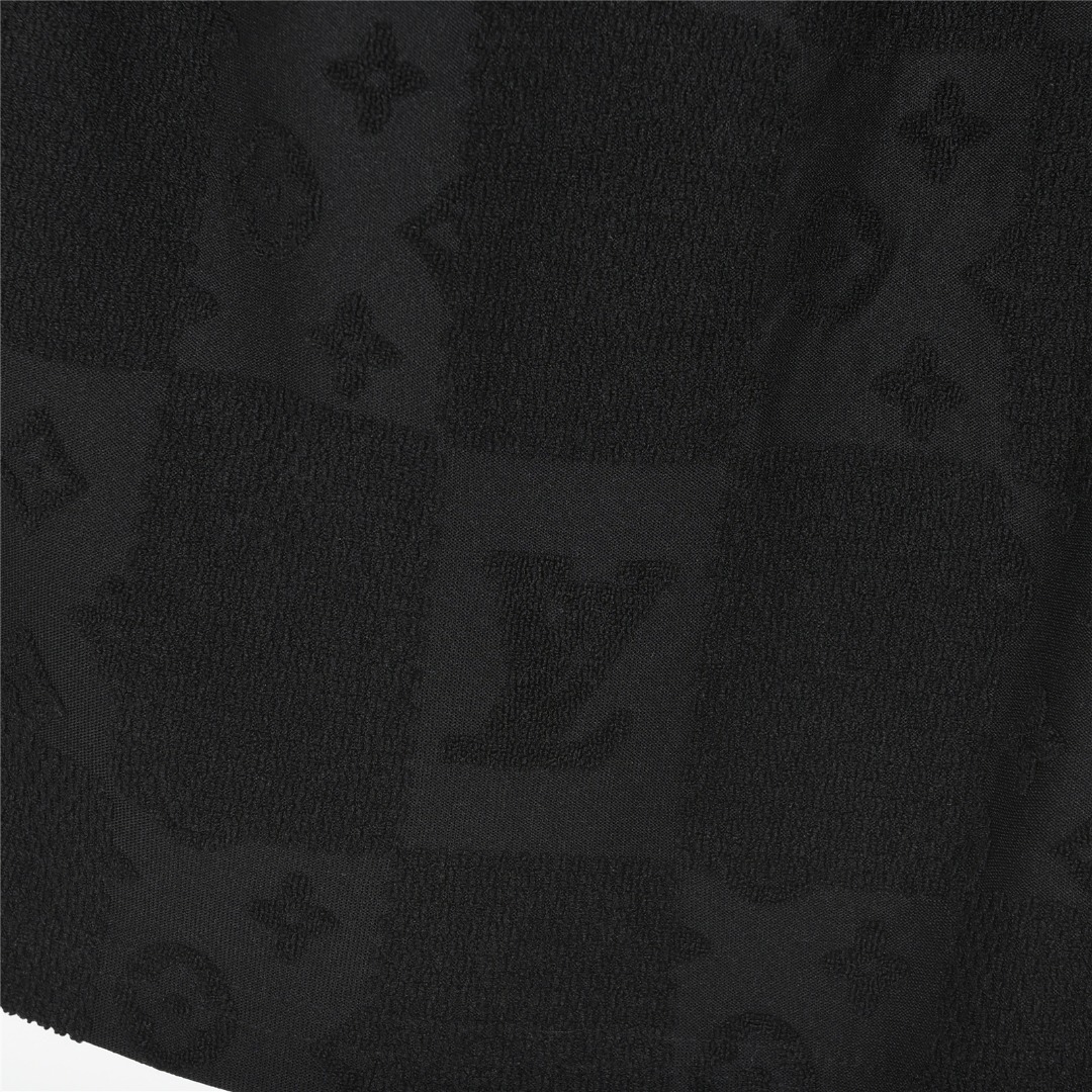 Louis Vuitton/路易威登 25ss 暗纹大棋盘格Logo毛巾提花短裤黑色 白色-Chinese UA Cheap High Quatity Brand Clothes Bags handbags Sneakers wholesale wholesaler seller from China Factory suppliers Fashion Clothing Shoes best Quality Beautiful Price Louis Vuitton/路易威登 25ss 暗纹大棋盘格Logo毛巾提花短裤黑色 白色
