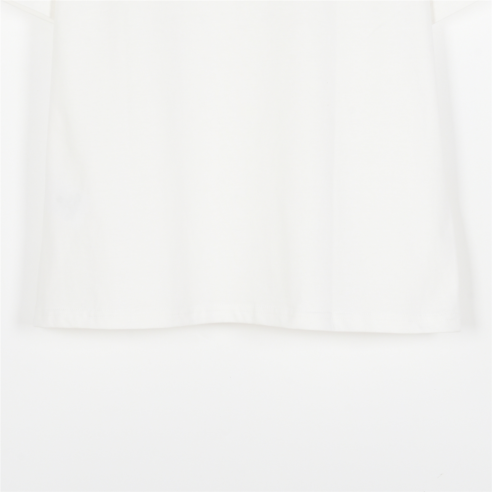 Louis Vuitton/路易威登 方块1854字母立体印绣短袖T恤白色-Chinese UA Cheap High Quatity Brand Clothes Bags handbags Sneakers wholesale wholesaler seller from China Factory suppliers Fashion Clothing Shoes best Quality Beautiful Price Louis Vuitton/路易威登 方块1854字母立体印绣短袖T恤白色