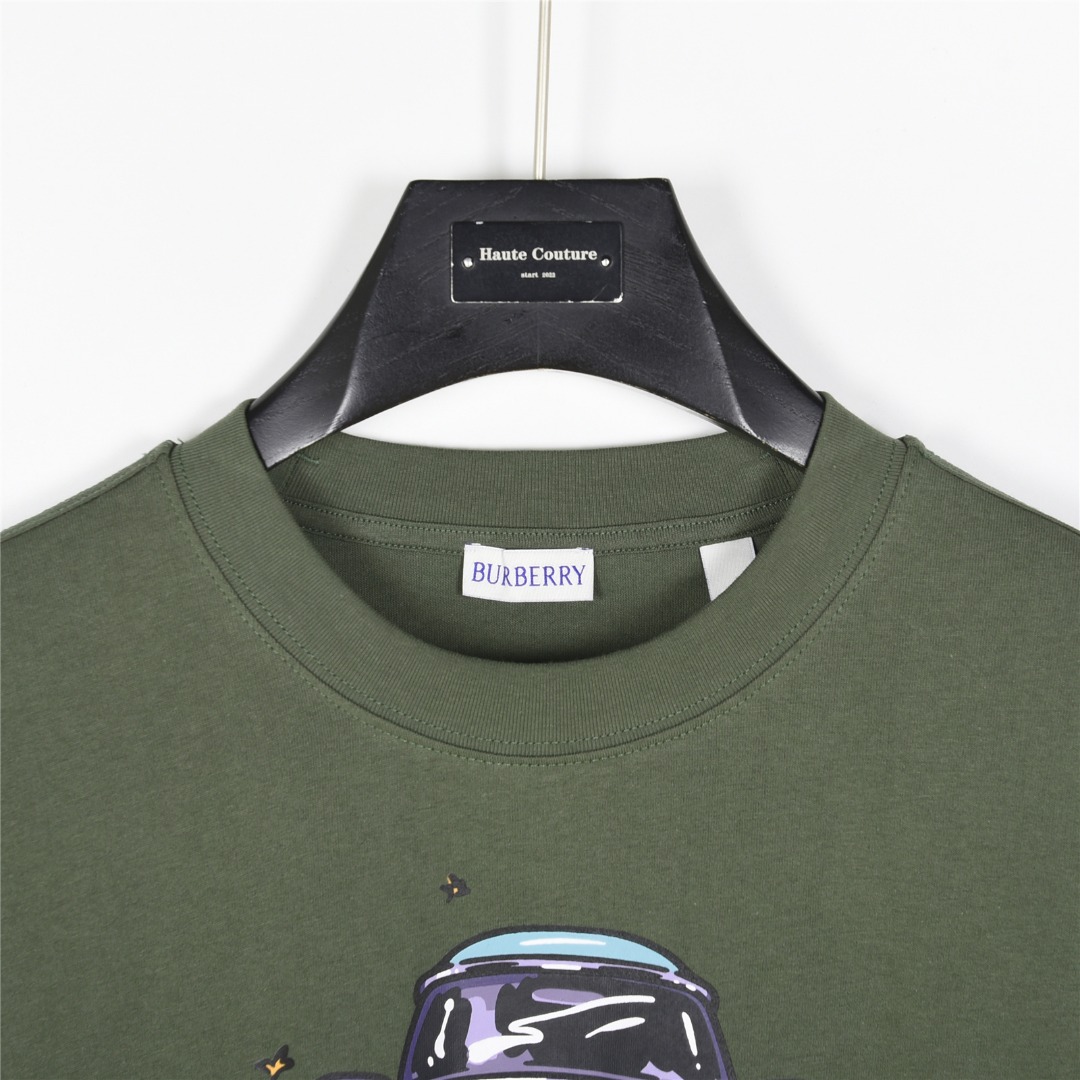Burberry/ 巴宝莉 25ss 老爷车战马印花短袖T恤绿色 白色