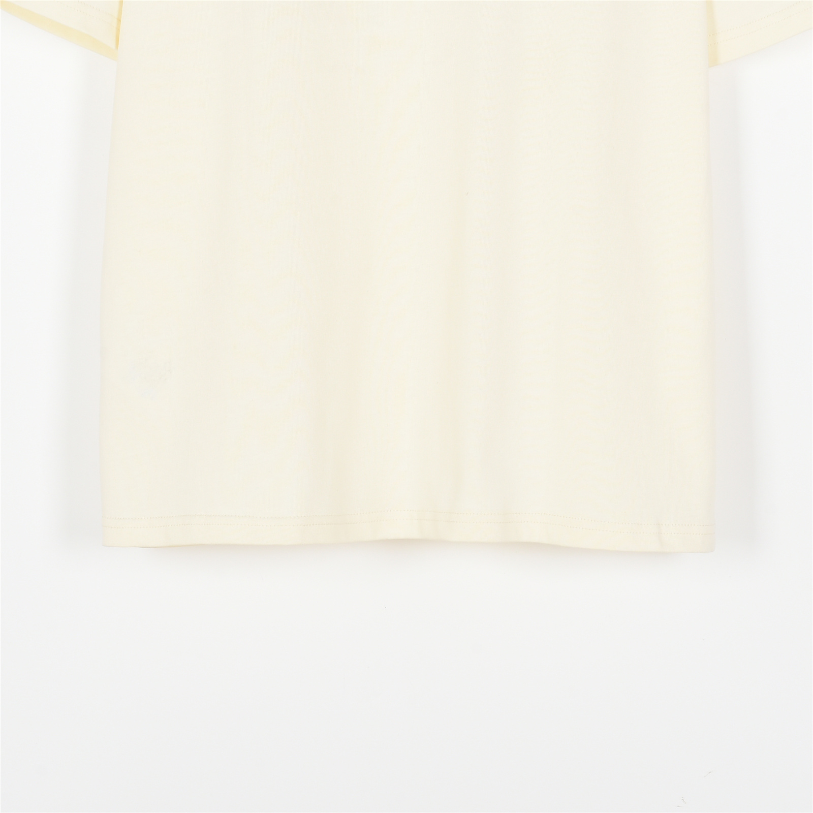 Louis Vuitton/路易威登 扇型四叶草logo刺绣短袖T恤 米白-Chinese UA Cheap High Quatity Brand Clothes Bags handbags Sneakers wholesale wholesaler seller from China Factory suppliers Fashion Clothing Shoes best Quality Beautiful Price Louis Vuitton/路易威登 扇型四叶草logo刺绣短袖T恤 米白