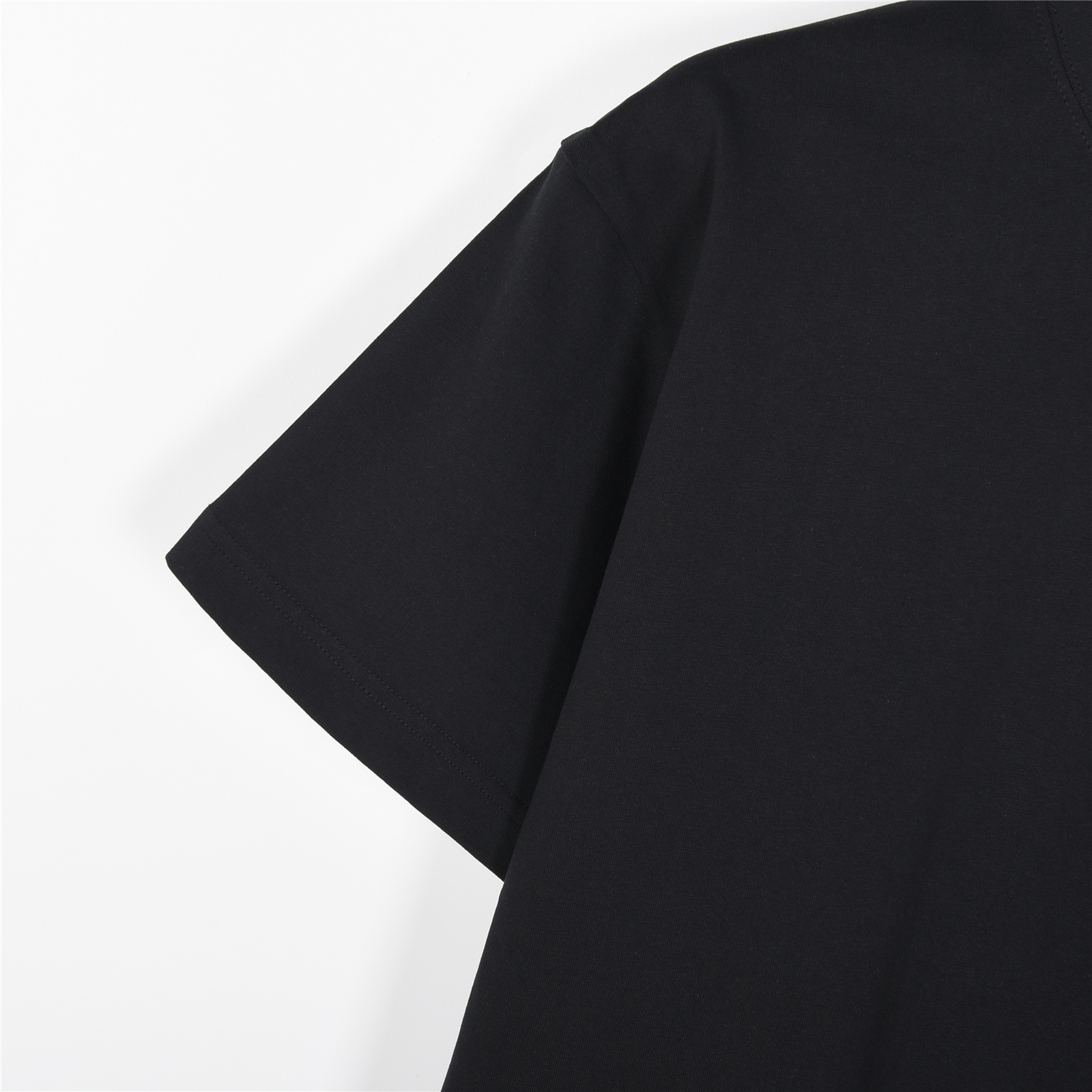 Ami 25ss 立体编织爱心刺绣短袖T恤白色 黑色-Chinese UA Cheap High Quatity Brand Clothes Bags handbags Sneakers wholesale wholesaler seller from China Factory suppliers Fashion Clothing Shoes best Quality Beautiful Price Ami 25ss 立体编织爱心刺绣短袖T恤白色 黑色