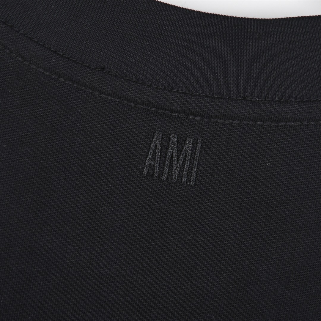 Ami 25ss 立体编织爱心刺绣短袖T恤白色 黑色-Chinese UA Cheap High Quatity Brand Clothes Bags handbags Sneakers wholesale wholesaler seller from China Factory suppliers Fashion Clothing Shoes best Quality Beautiful Price Ami 25ss 立体编织爱心刺绣短袖T恤白色 黑色