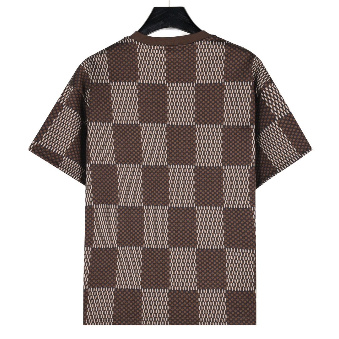 Louis Vuitton/路易威登 25ss 菲董联名棋盘格水钻毛织短袖T恤黑色 棕色-Chinese UA Cheap High Quatity Brand Clothes Bags handbags Sneakers wholesale wholesaler seller from China Factory suppliers Fashion Clothing Shoes best Quality Beautiful Price Louis Vuitton/路易威登 25ss 菲董联名棋盘格水钻毛织短袖T恤黑色 棕色