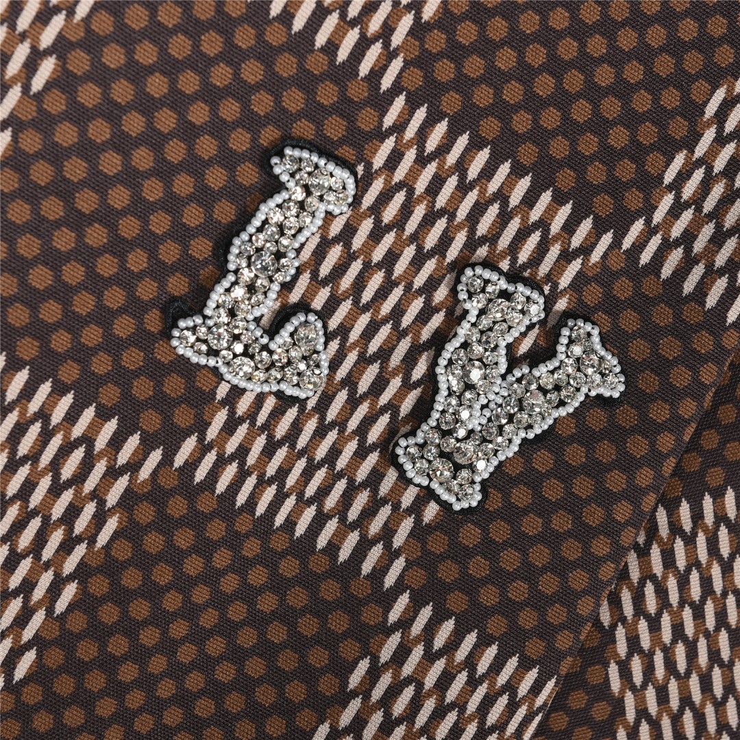 Louis Vuitton/路易威登 25ss 菲董联名棋盘格水钻毛织短袖T恤黑色 棕色-Chinese UA Cheap High Quatity Brand Clothes Bags handbags Sneakers wholesale wholesaler seller from China Factory suppliers Fashion Clothing Shoes best Quality Beautiful Price Louis Vuitton/路易威登 25ss 菲董联名棋盘格水钻毛织短袖T恤黑色 棕色