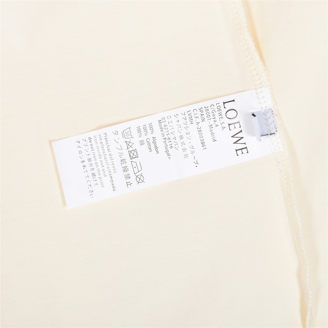 Loewe/罗意威 25ss 袖口徽标裁剪贴布刺绣短袖T恤 黑色 白色 灰色-莆田鞋,莆田鞋货源,高仿鞋,高仿鞋货源,安福档口,莆田高仿鞋,莆田鞋批发,高仿鞋批发,莆田高仿运动鞋,高仿运动鞋,莆田运动鞋 Loewe/罗意威 25ss 袖口徽标裁剪贴布刺绣短袖T恤 黑色 白色 灰色