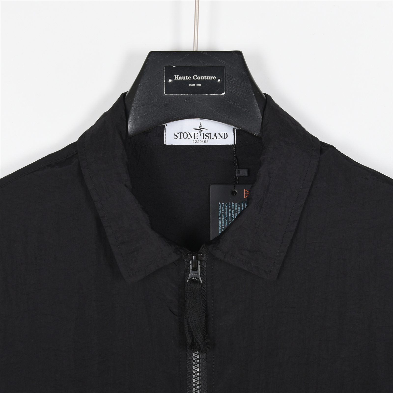 Stone Island/石头岛 经典纯色logo贴片翻领拉链防晒服外套 黑色-Chinese UA Cheap High Quatity Brand Clothes Bags handbags Sneakers wholesale wholesaler seller from China Factory suppliers Fashion Clothing Shoes best Quality Beautiful Price Stone Island/石头岛 经典纯色logo贴片翻领拉链防晒服外套 黑色