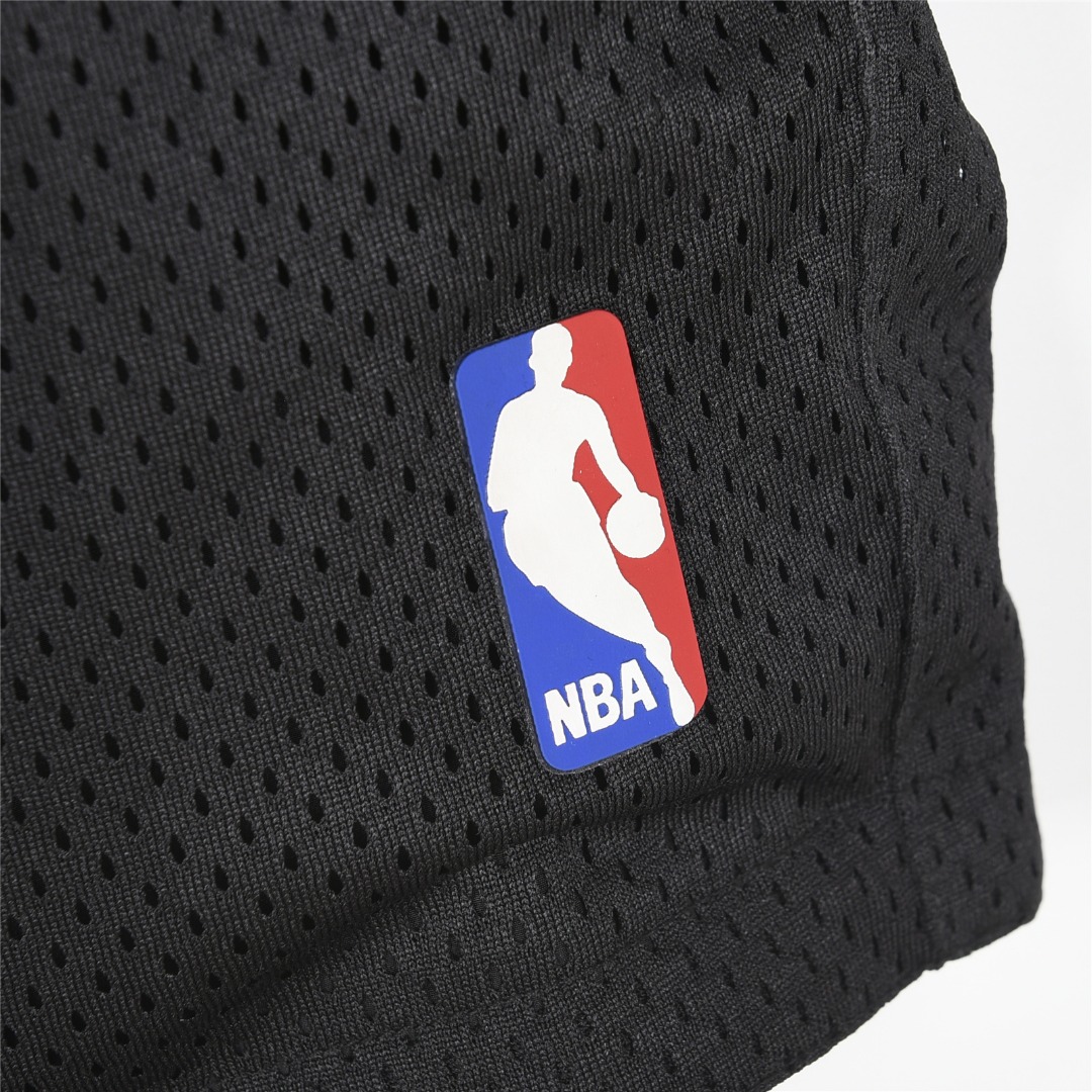 Fear of God & NIKE & NBA 三方联名网眼美式短裤 黑色 杏色