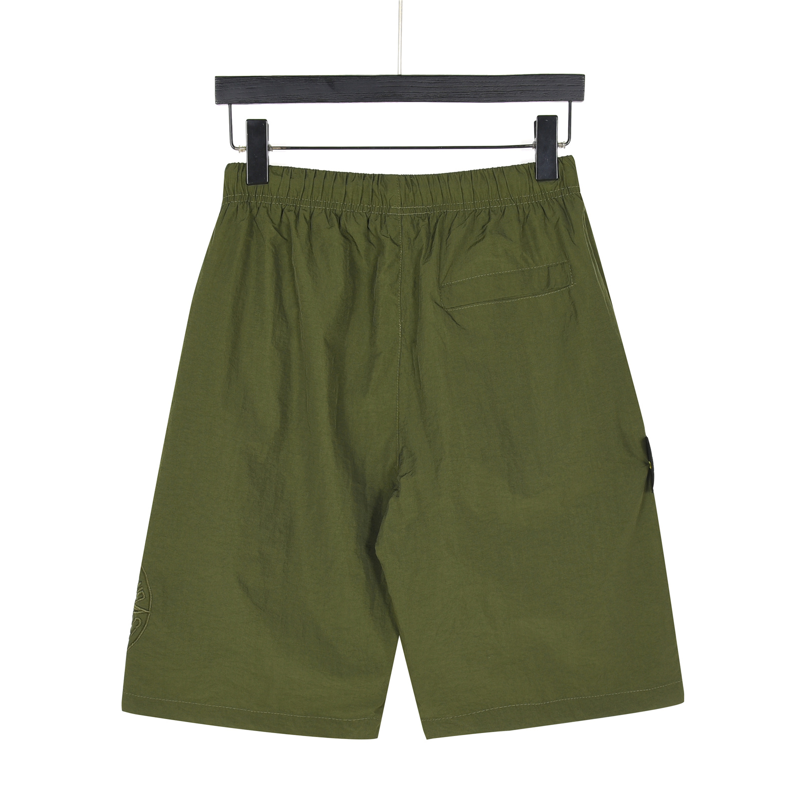 Stone Island/石头岛 金属尼龙徽章工装短裤 黑色 银色 军绿