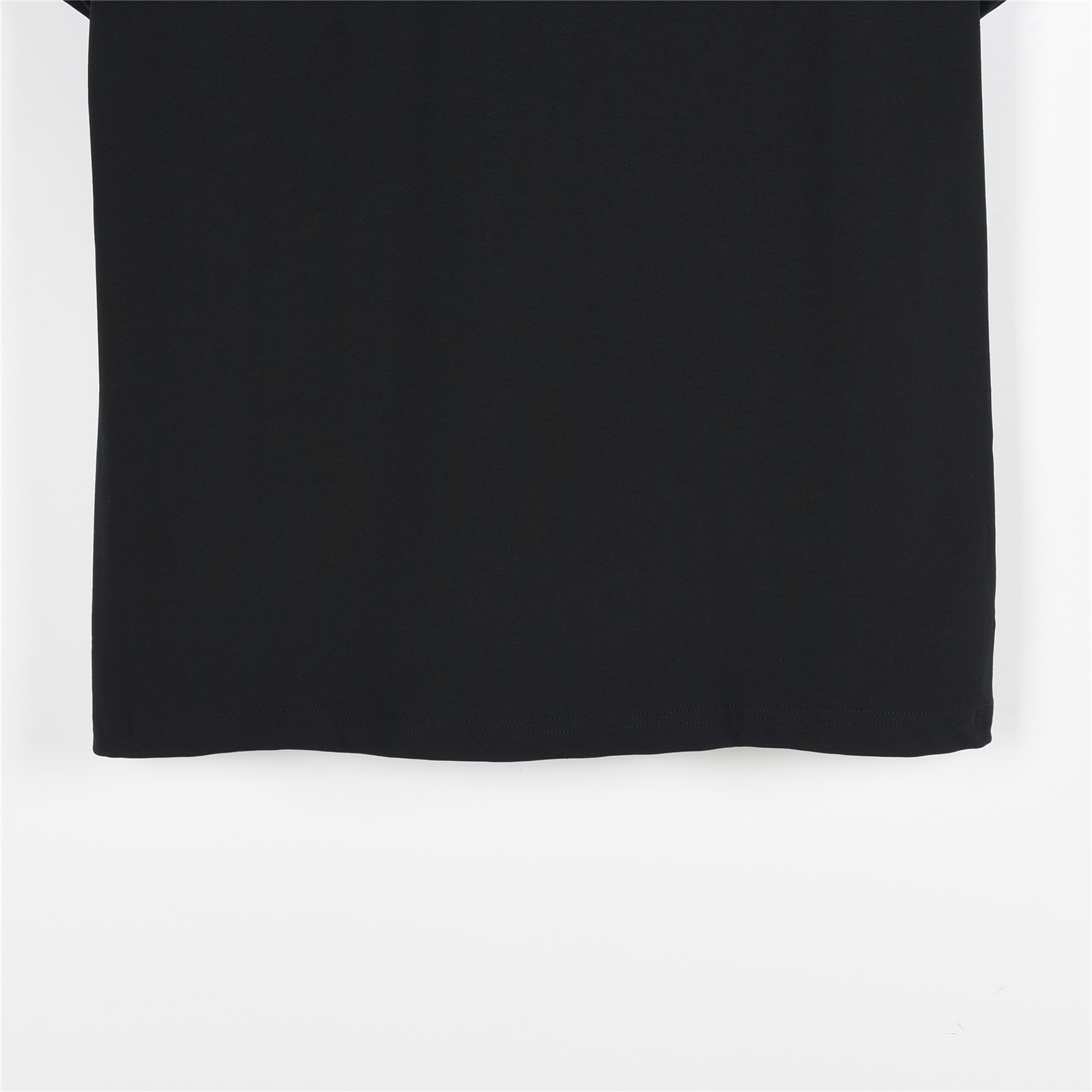 Loewe/罗意威 25ss 拼色毛巾绣logo短袖T恤黑色 白色-Chinese UA Cheap High Quatity Brand Clothes Bags handbags Sneakers wholesale wholesaler seller from China Factory suppliers Fashion Clothing Shoes best Quality Beautiful Price Loewe/罗意威 25ss 拼色毛巾绣logo短袖T恤黑色 白色