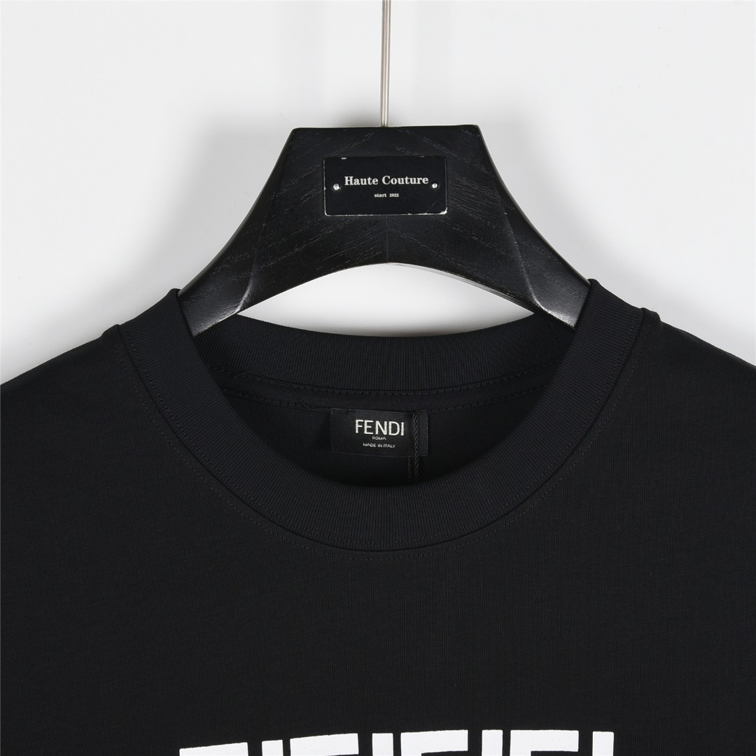 Fendi/芬迪 25ss 小怪兽眼睛硅胶字母logo短袖T恤黑色 白色-Chinese UA Cheap High Quatity Brand Clothes Bags handbags Sneakers wholesale wholesaler seller from China Factory suppliers Fashion Clothing Shoes best Quality Beautiful Price Fendi/芬迪 25ss 小怪兽眼睛硅胶字母logo短袖T恤黑色 白色