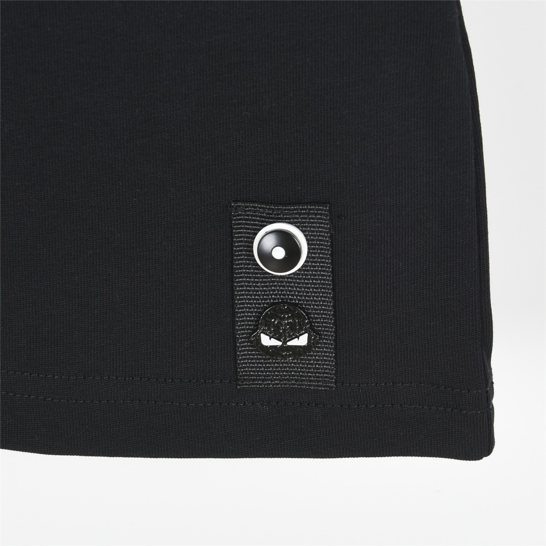 Fendi/芬迪 25ss 小怪兽眼睛硅胶字母logo短袖T恤黑色 白色-Chinese UA Cheap High Quatity Brand Clothes Bags handbags Sneakers wholesale wholesaler seller from China Factory suppliers Fashion Clothing Shoes best Quality Beautiful Price Fendi/芬迪 25ss 小怪兽眼睛硅胶字母logo短袖T恤黑色 白色