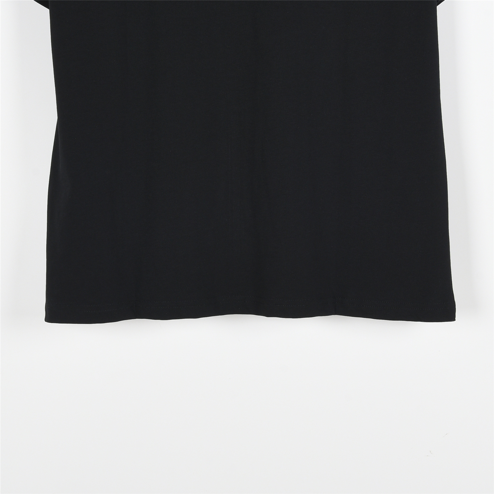 Fendi/芬迪 25ss 小怪兽眼睛硅胶字母logo短袖T恤黑色 白色-Chinese UA Cheap High Quatity Brand Clothes Bags handbags Sneakers wholesale wholesaler seller from China Factory suppliers Fashion Clothing Shoes best Quality Beautiful Price Fendi/芬迪 25ss 小怪兽眼睛硅胶字母logo短袖T恤黑色 白色