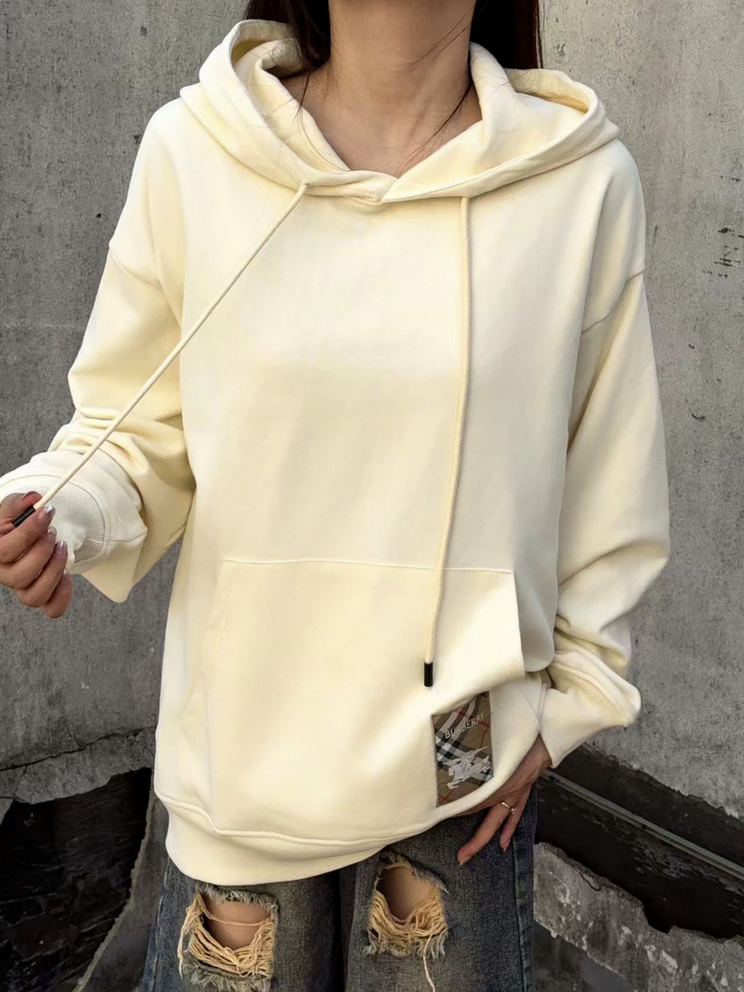 Burberry/巴宝莉 25Fw 贴布标签战马格纹字母logo刺绣连帽卫衣 上身效果#