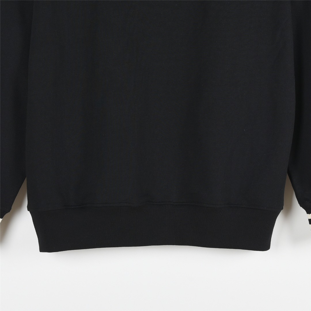 Prada/普拉达 25Fw 徽标刺绣袖口条纹连帽卫衣黑色 杏色