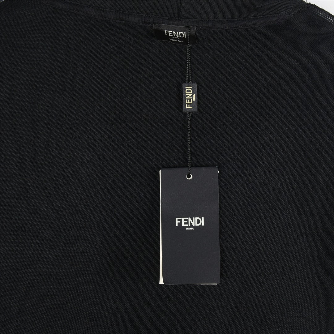 Fendi/芬迪 25Fw 小怪兽眼睛刺绣LOGO连帽卫衣 黑色 白色