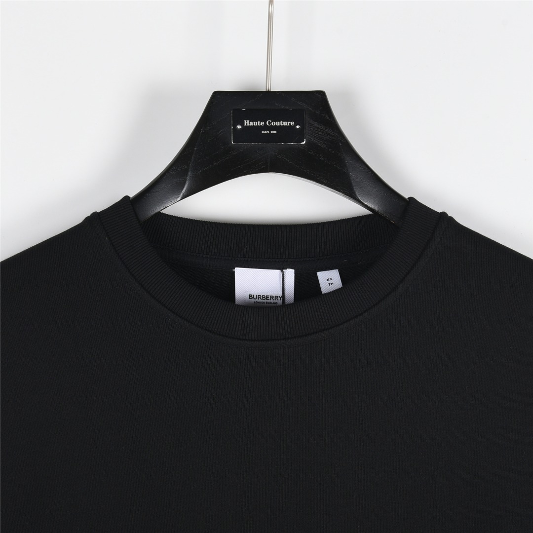 Burberry/巴宝莉 25Fw 横条纹手臂战马印花圆领卫衣白色 黑色